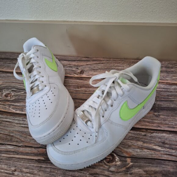 Nike Air Force 1 07 Low barely volt white and bright green women's size 9.5 - Picture 1 of 7